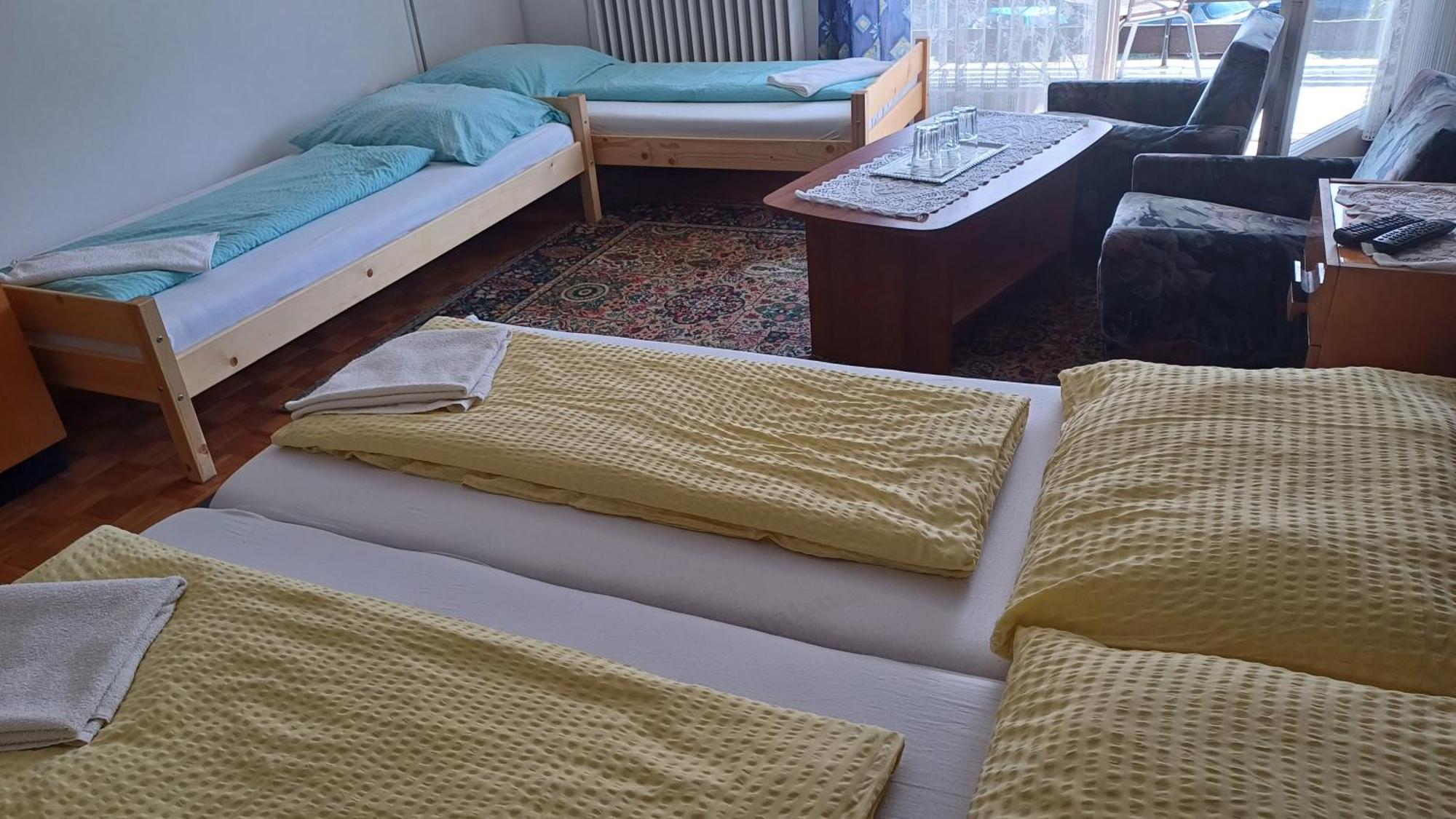 Open Vendeghaz Hotel Sopron Exterior photo